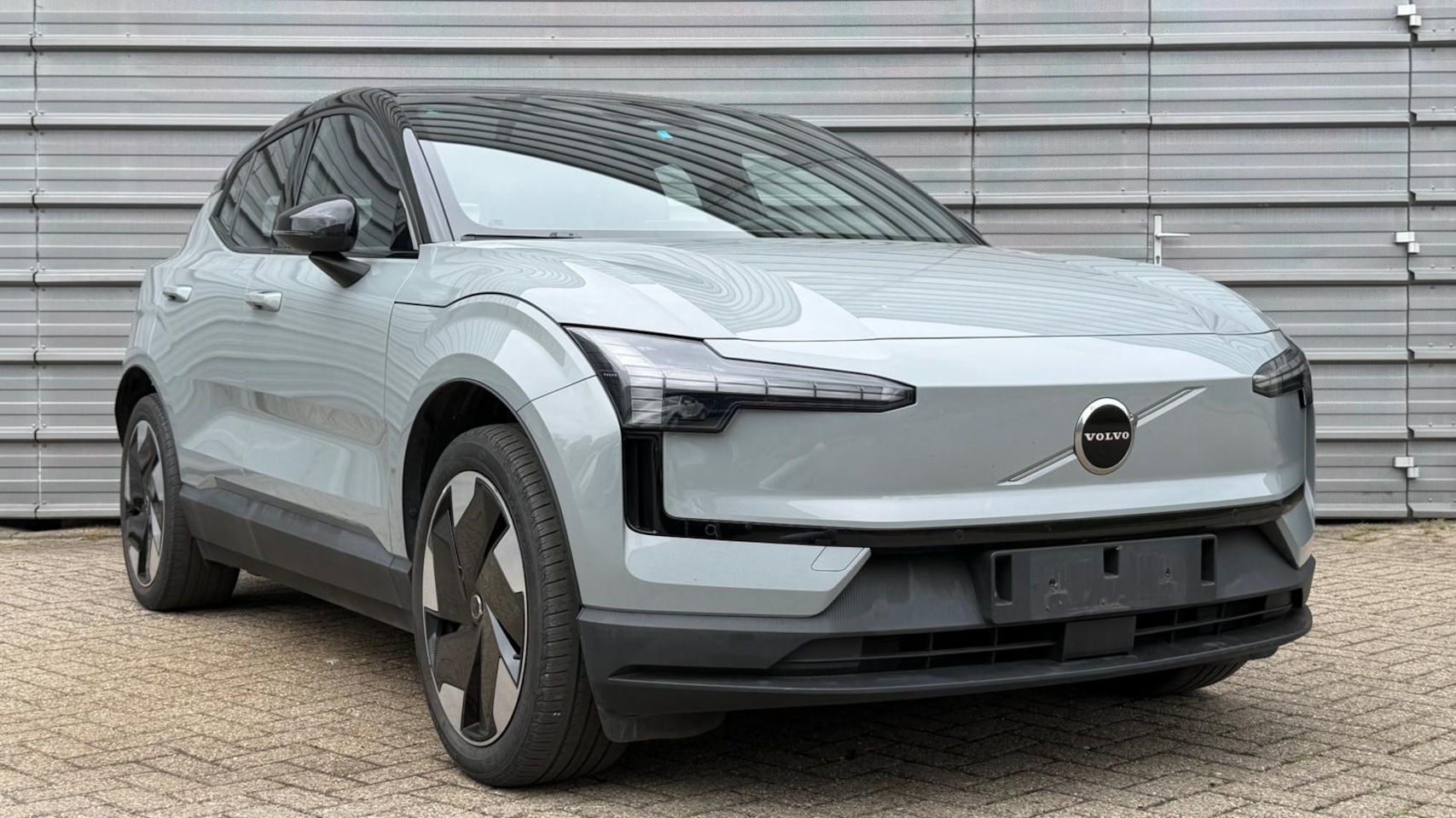 Volvo EX30 - Plus 272PK Extended Range | Adap Cruise |  Digital Key | HK Audio | Park Assist | 19'' - AutoWereld.nl