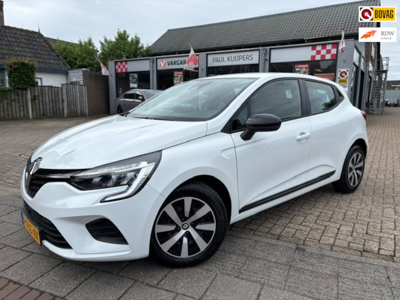 Renault Clio - 1.0 TCe 90 Equilibre *navigatie +parkeersensor + Apple/Android-CarPlay* - AutoWereld.nl