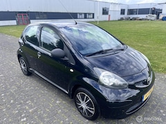 Toyota Aygo - 1.0-12V / Airco / NAP / APK / 5drs /