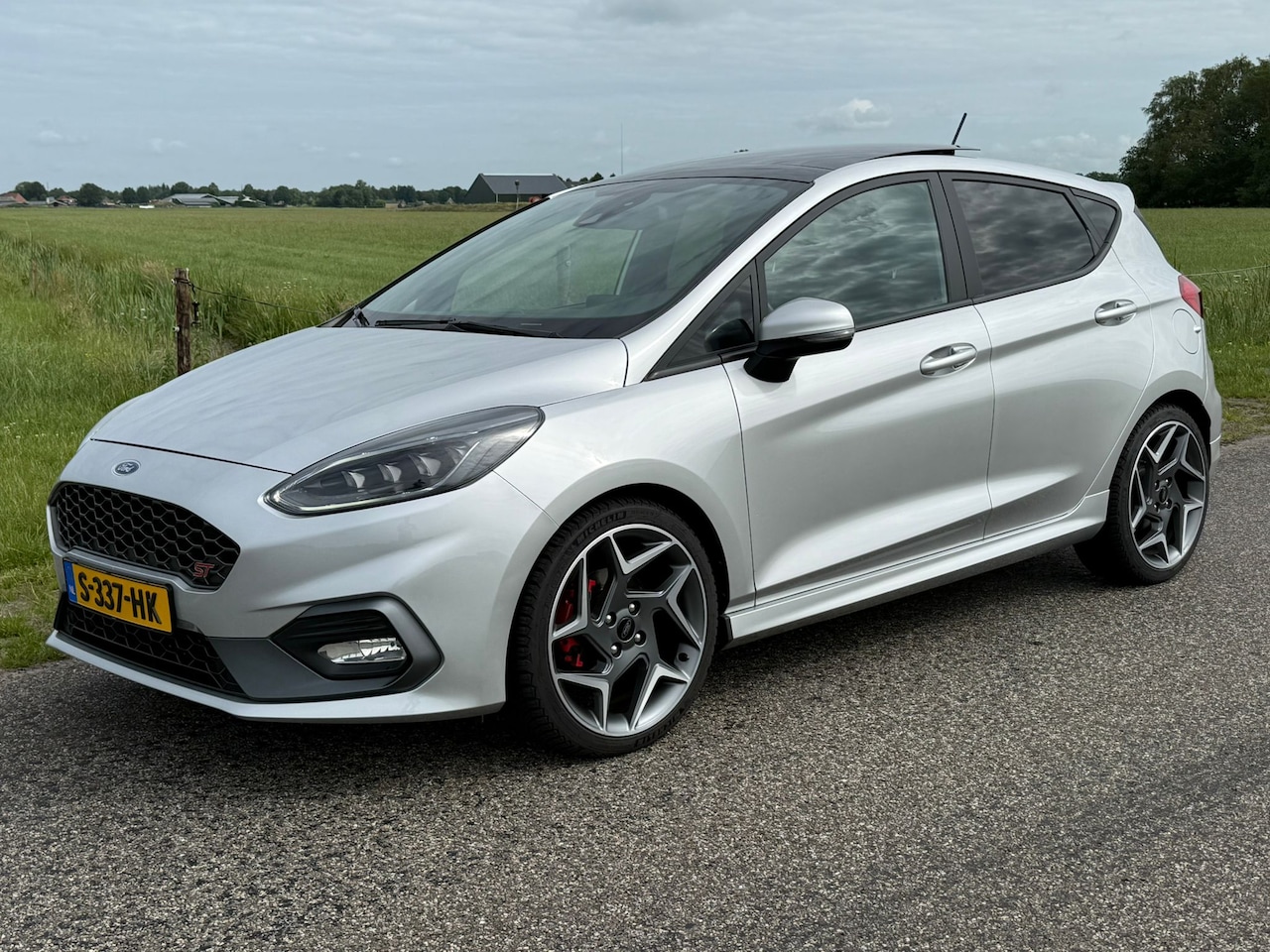 Ford Fiesta - 1.5 EcoBoost ST-3 Pano | B&O | Winterpakket | 73DKM - AutoWereld.nl