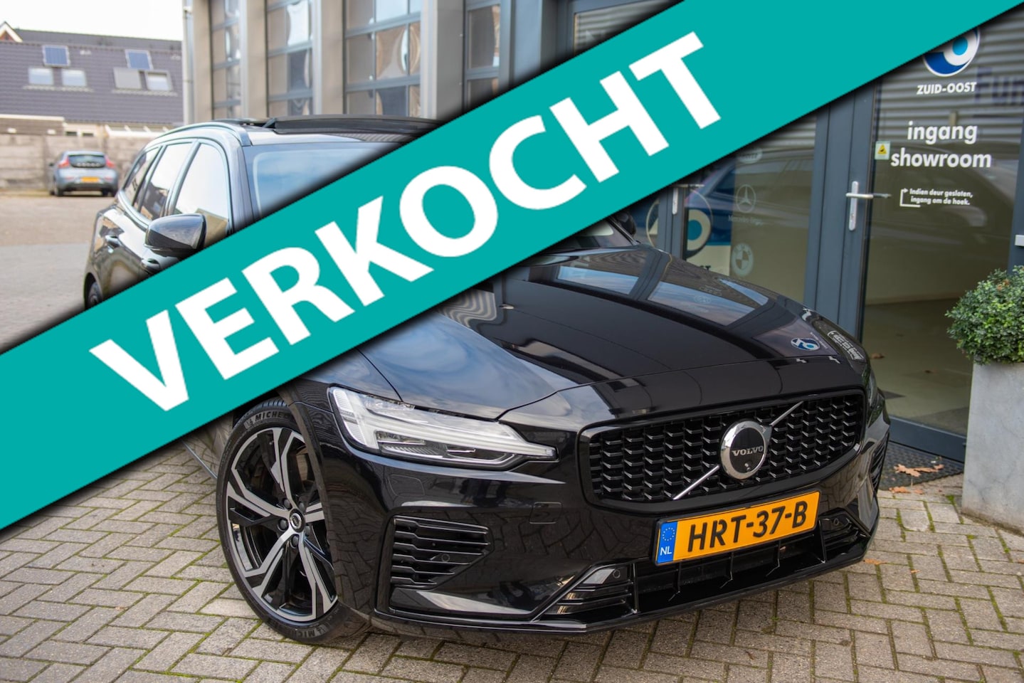 Volvo V60 - 2.0 T6 Plug-in hybrid AWD Ultra Dark 2.0 T6 Plug-in hybrid AWD Ultra Dark - AutoWereld.nl