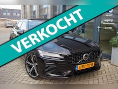 Volvo V60 - 2.0 T6 Plug-in hybrid AWD Ultra Dark