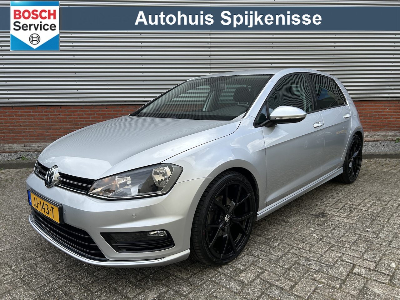 Volkswagen Golf - 1.4 TSI Highline | R-Line | 19 inch Velgen | Stoelverwarming | Stoelmassage | Goed onderho - AutoWereld.nl