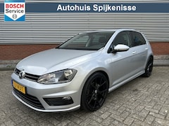 Volkswagen Golf - 1.4 TSI Highline | R-Line | 19 inch Velgen | Stoelverwarming | Stoelmassage | Goed onderho