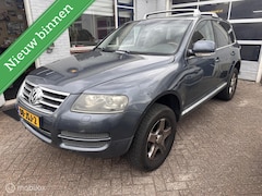 Volkswagen Touareg - 3.2 V6