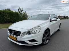 Volvo V60 - 1.6 T4F Ocean Race CLIMA/CRUISE/APK/VELGEN
