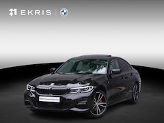 BMW 3-serie - Sedan 330e | Elektrisch glazen schuif-/kanteldak | Trekhaak met elektrisch wegklapbare kog