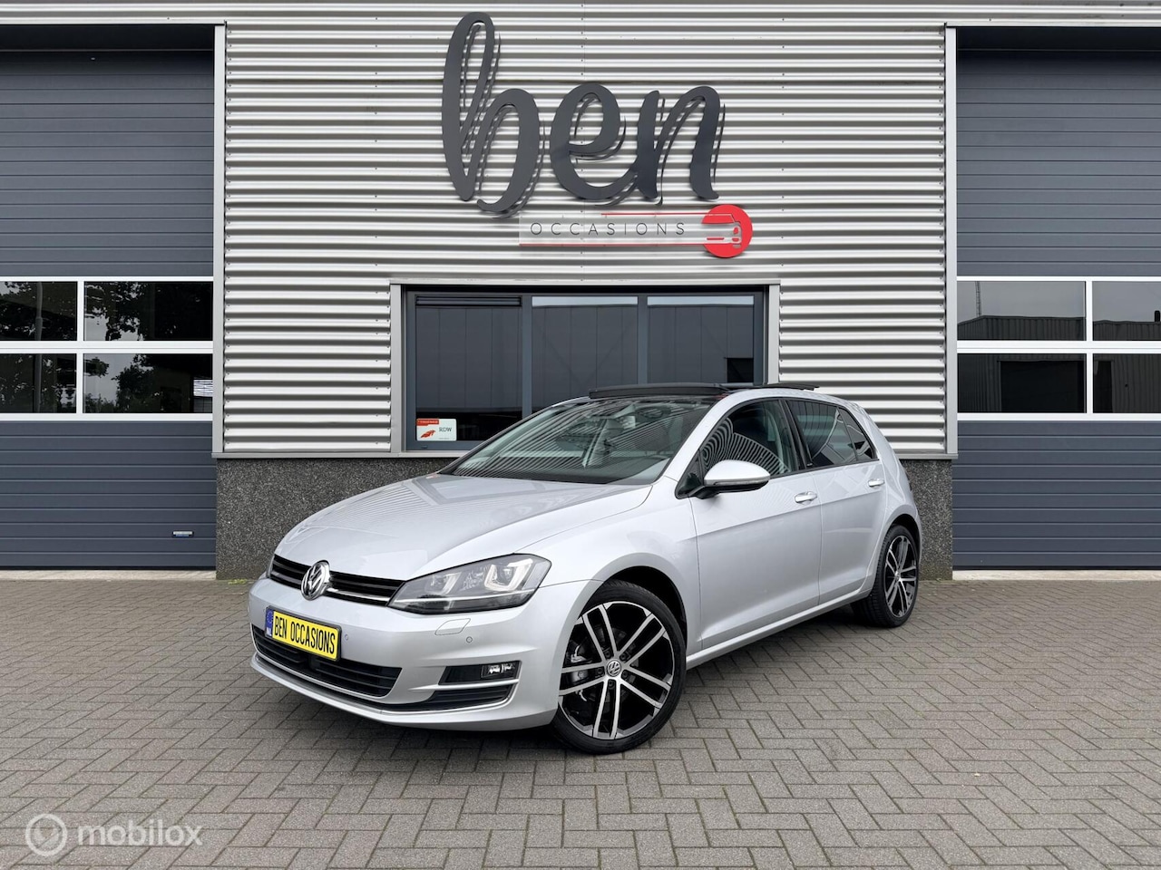 Volkswagen Golf - 1.2 TSI Highline AUT ACC PANO TOPSTAAT! - AutoWereld.nl