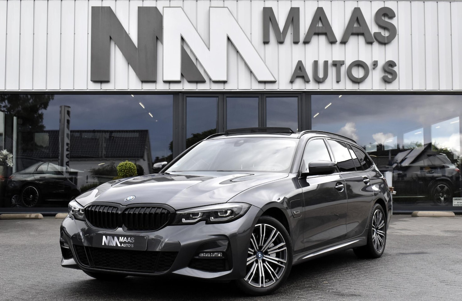 BMW 3-serie Touring - 330e High Executive 330e High Executive - AutoWereld.nl