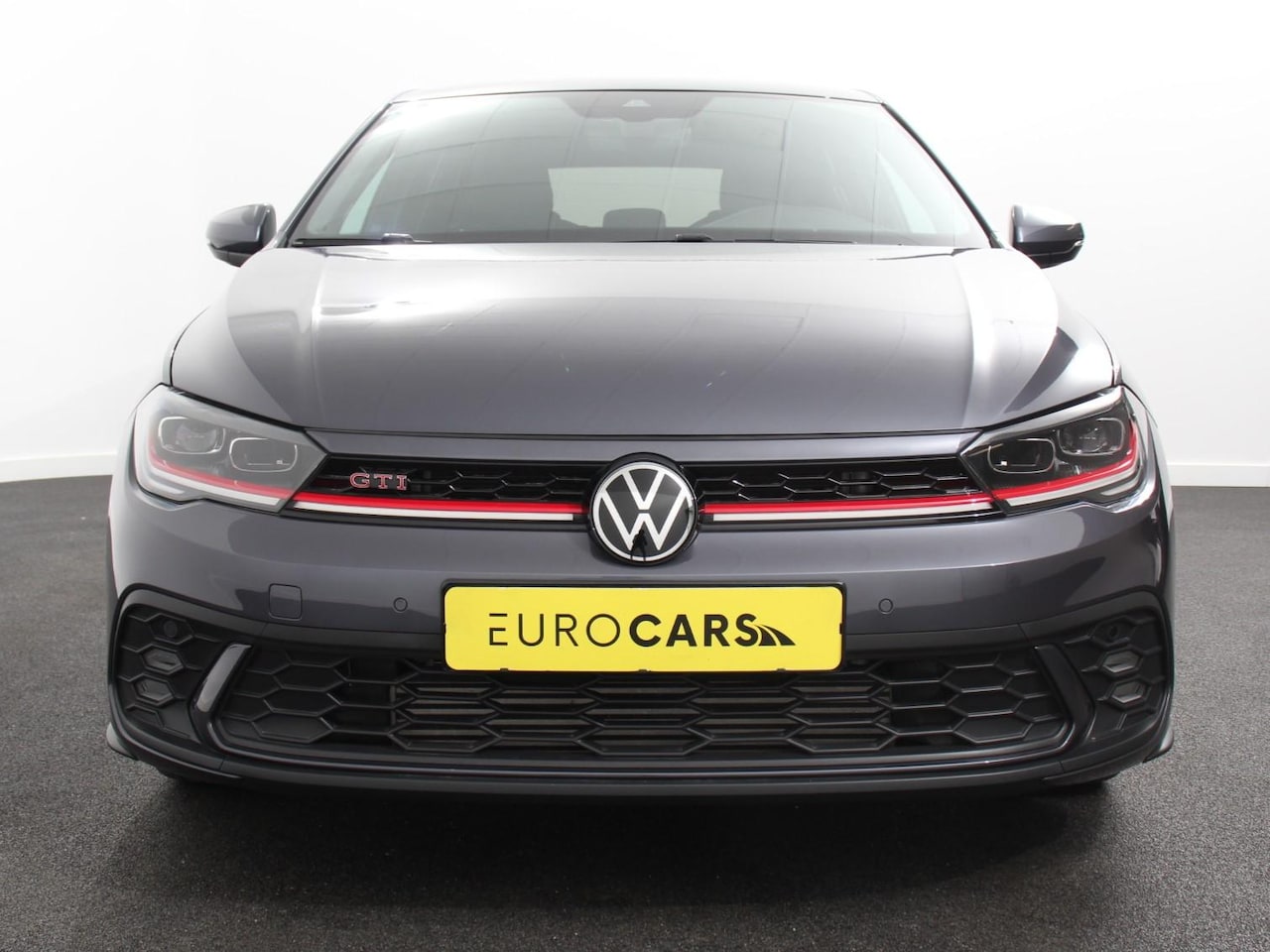 Volkswagen Polo - 2.0 TSI GTI 207pk Automaat Digitale Cockpit Navigatie Appel Carplay/Android Auto Climate C - AutoWereld.nl