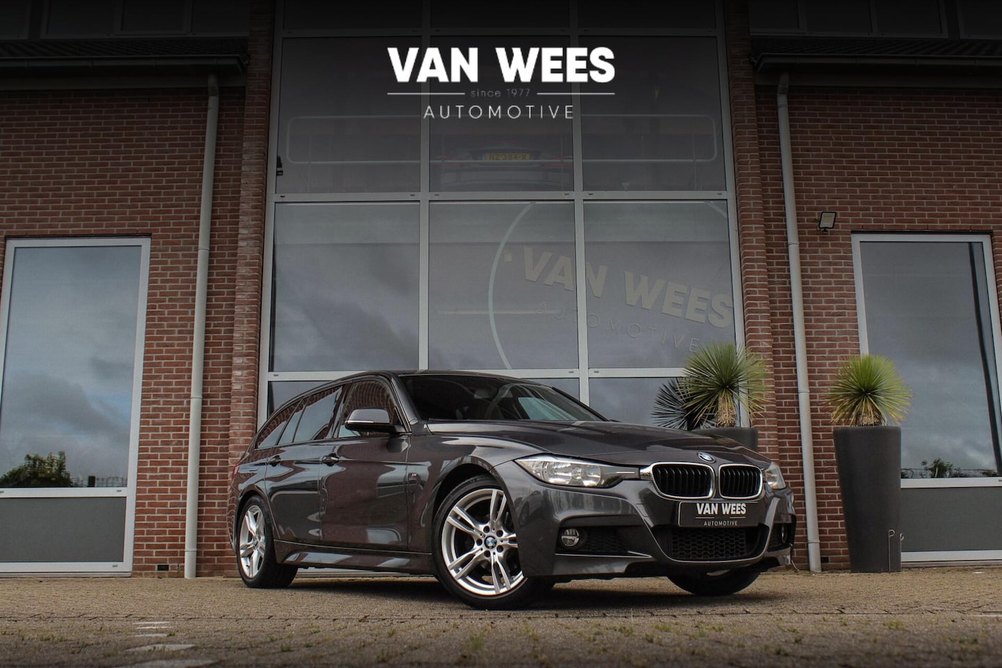 BMW 3-serie Touring - 318i Centennial Executive M-sport | 2e eigenaar | HiFi audio | Navigatie | Bluetooth | Cli - AutoWereld.nl