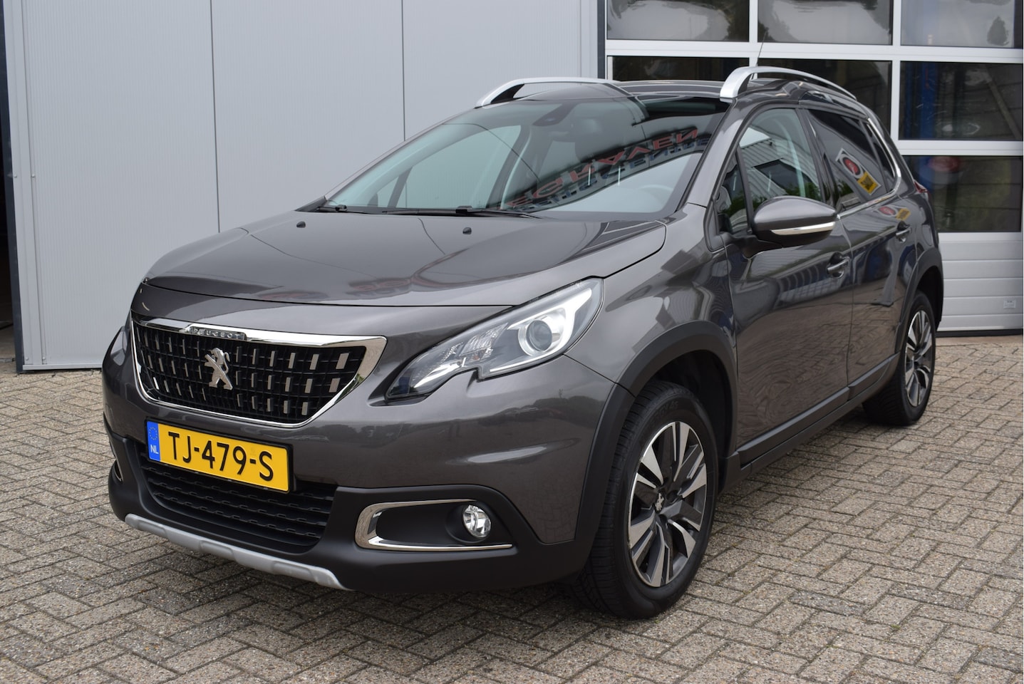 Peugeot 2008 - 1.2 Allure 110PK | Automaat | Camera | Navi - AutoWereld.nl