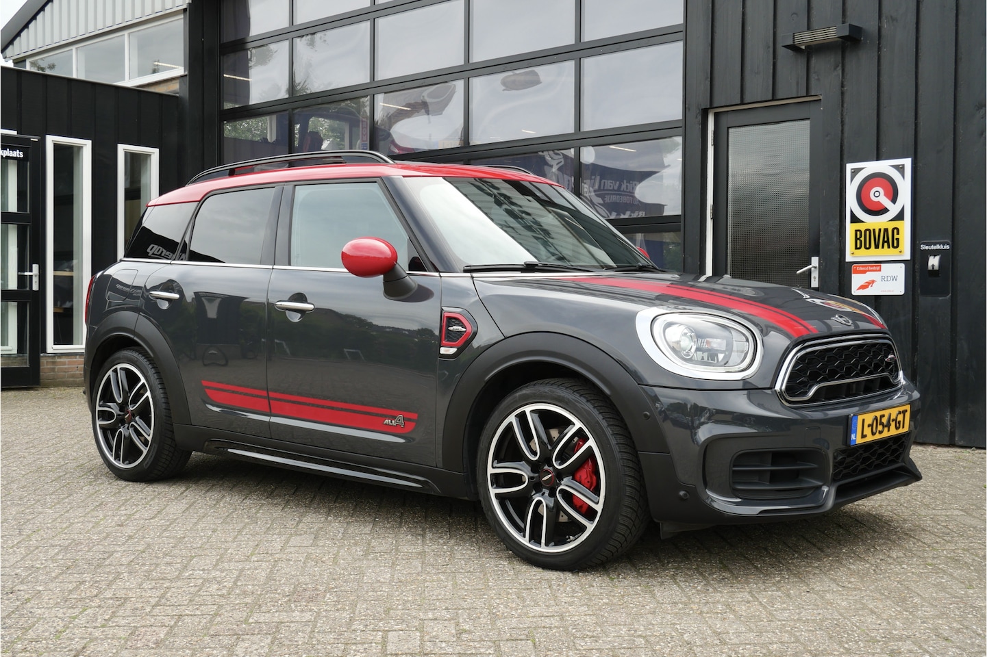 MINI Countryman - 2.0 John Cooper Works ALL4 Chili | Pano | H&K | Camera | LED | FULL OPTION! - AutoWereld.nl