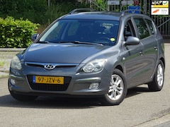 Hyundai i30 CW - 1.4i Blue Dynamic NAP/CLIMA/NIEUWE APK