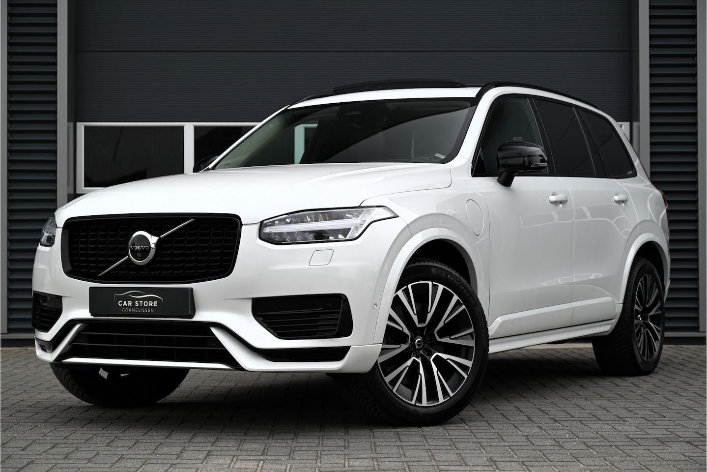 Volvo XC90 - 2.0 T8 Recharge AWD ULTIMATE DARK / PANO / HARMAN KARDON / HUD / MEMORY / STOELKOELING / T - AutoWereld.nl