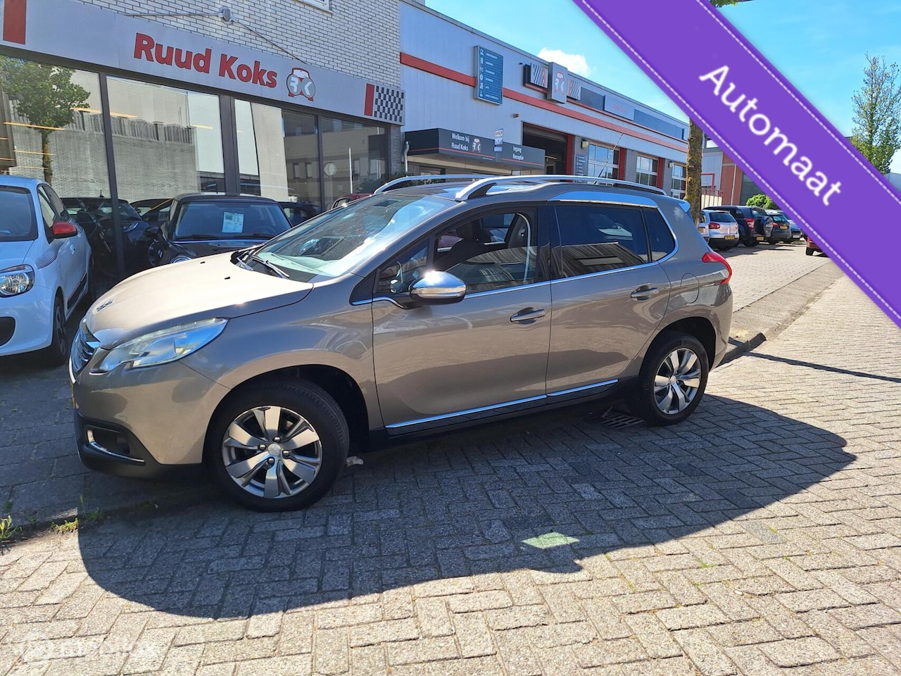 Peugeot 2008 - 1.2 PURETECH ALLURE AUTOMAAT - AutoWereld.nl