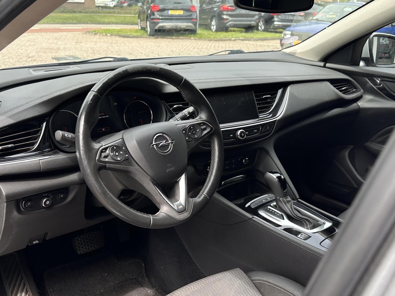 Opel Insignia Sports Tourer - 1.5 Turbo Business Executive Led, Climat, Camera, LM.. - AutoWereld.nl