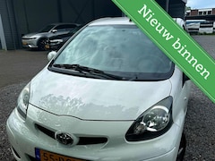 Toyota Aygo - 1.0-12V Comfort Navigator