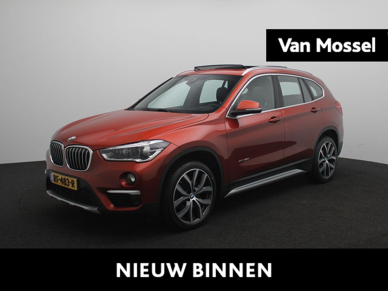 BMW X1 - xDrive20i High Executive | Panoramadak | Lederen Bekleding | Climate Control | Cruise Cont - AutoWereld.nl