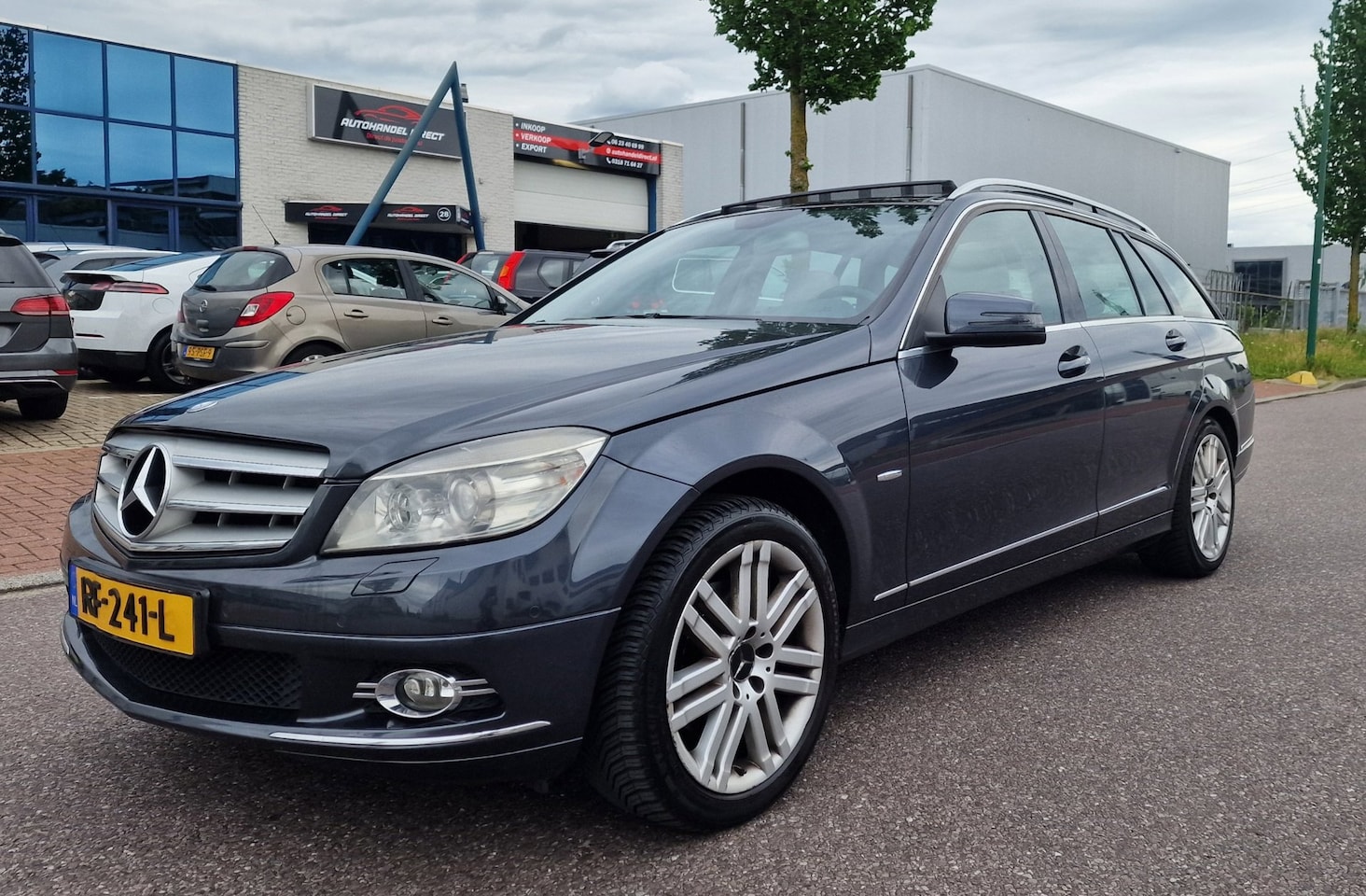 Mercedes-Benz C-klasse Estate - 200 K Business Class Avantgarde AUT PANO NAVI LEDER PSENSOR CRUISE 2 X SLEUTELS - AutoWereld.nl