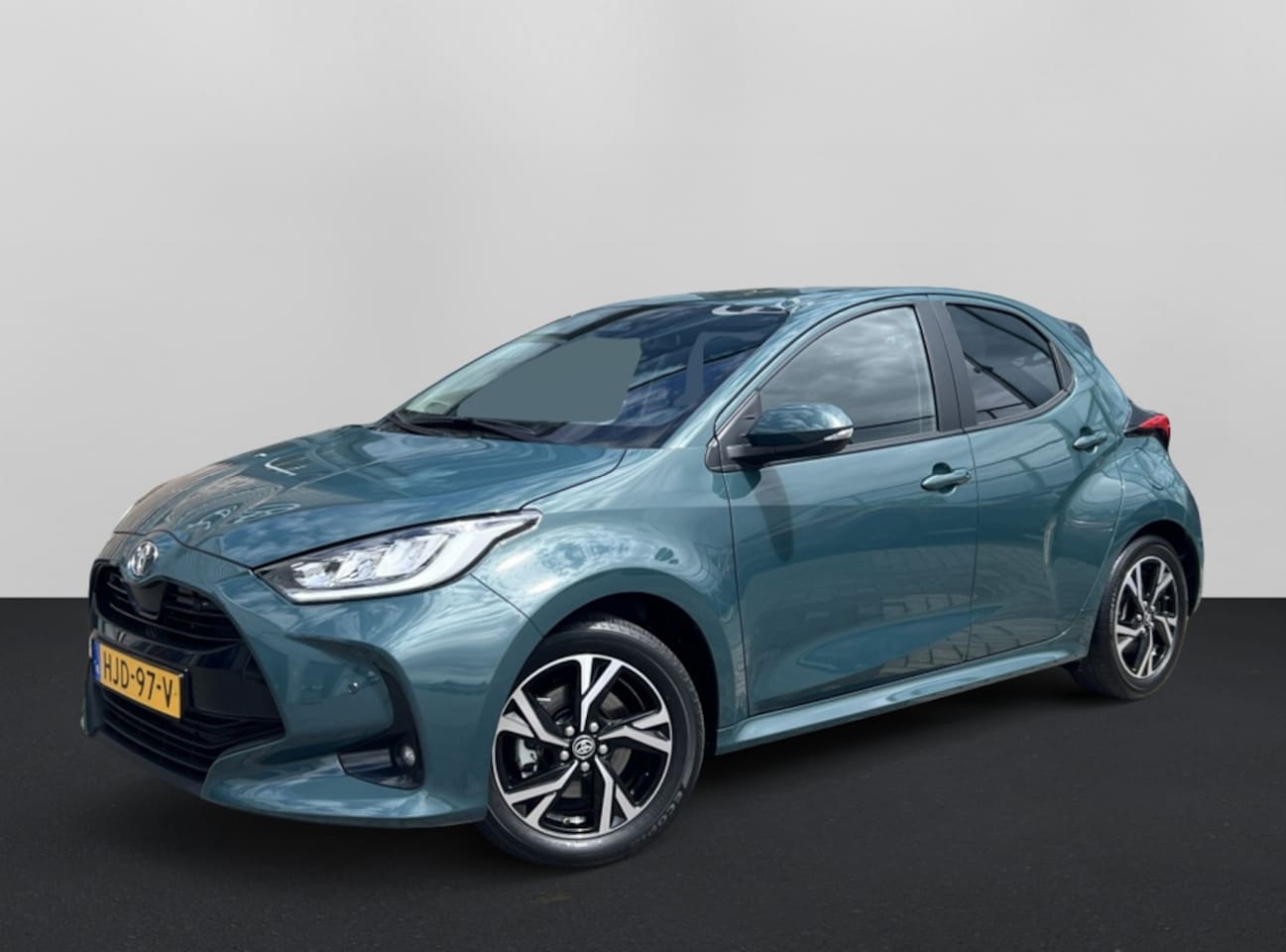 Toyota Yaris - 1.5 Hyb. 115 Dynam | Comfort Pack | - AutoWereld.nl