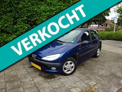 Peugeot 206 - 1.4 Roland Garros AUTOMAAT MET JAAR APK AIRCO