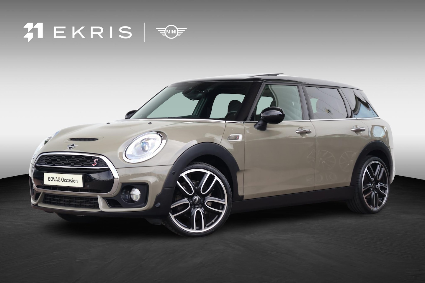 MINI Clubman - 2.0 Cooper S | JCW-Pakket | Pano Dak | Comforttoegang | PDC | Harman Kardon | 19'' LM | Ve - AutoWereld.nl