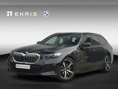 BMW 5-serie Touring - 530e | M Sportpakket | Harman Kardon | Panoramadak | Driving Assistant Professional | Stoe