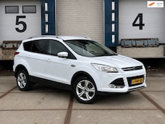 Ford Kuga - 1.6 Titanium Plus 4WD (Full OPTIE+182PK+ONDERHOUD)