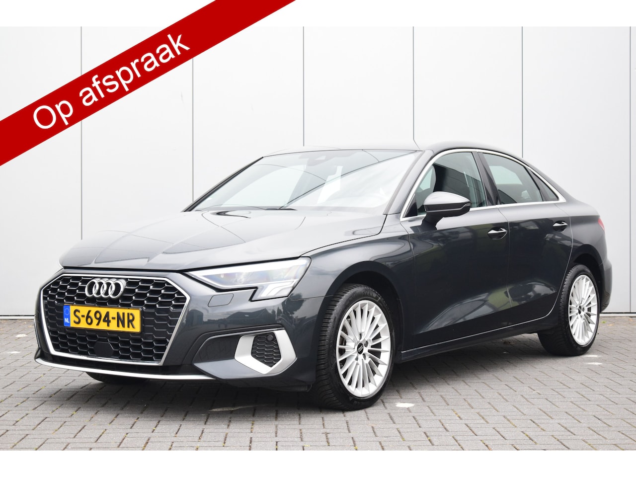Audi A3 Limousine - 30 TFSI Advanced edition Digi/Cockpit Led Navi/Carplay Trekhaak/afneembaar - AutoWereld.nl