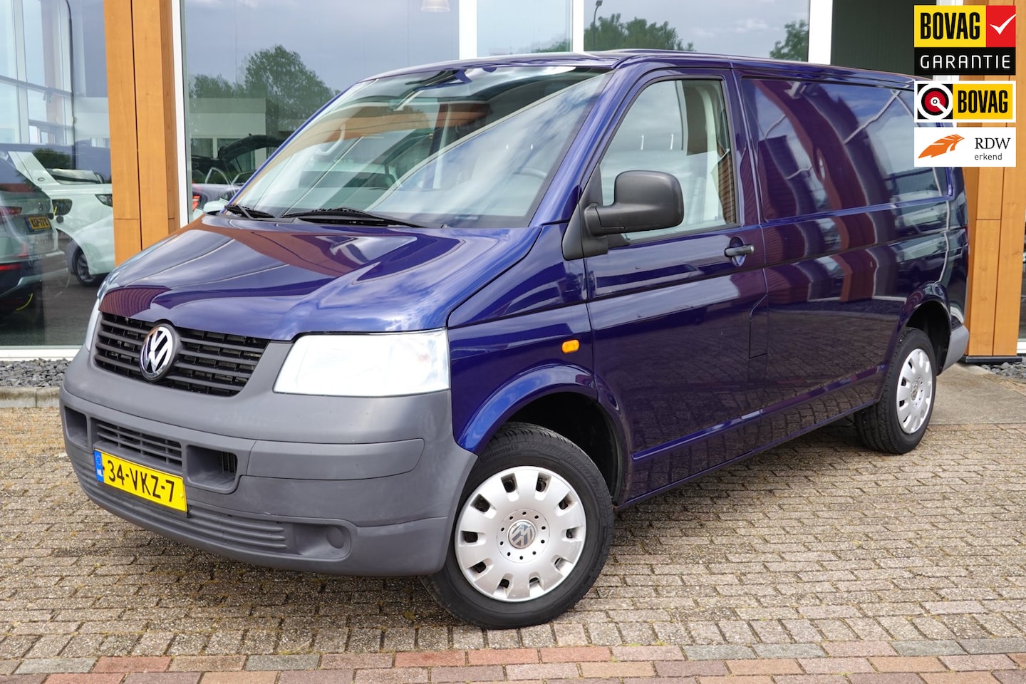 Volkswagen Transporter - 1.9 TDI 300 T800 "60-Year Edition" - AutoWereld.nl