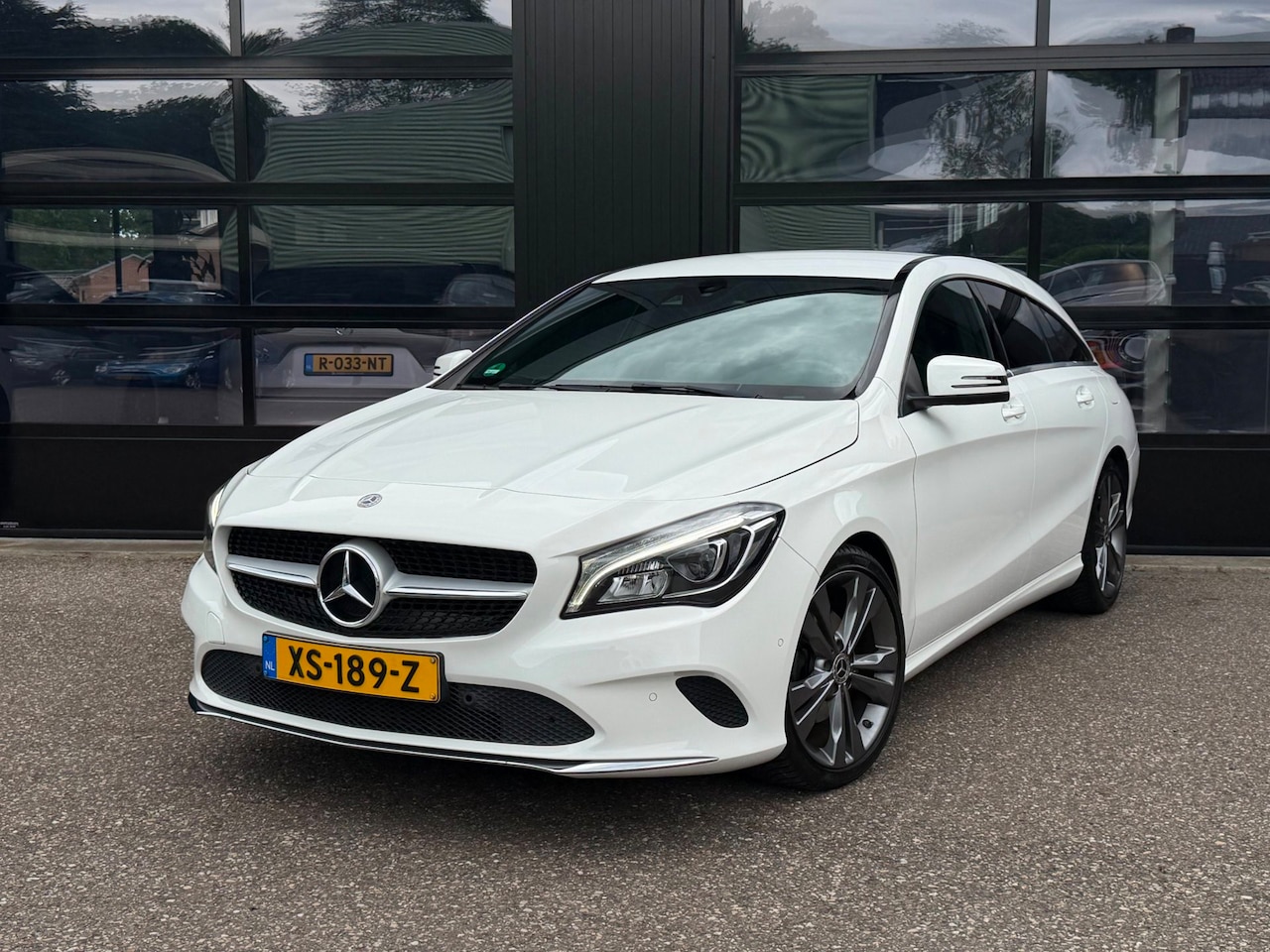 Mercedes-Benz CLA-klasse Shooting Brake - 180 Business Solution Led Navi Camera - AutoWereld.nl