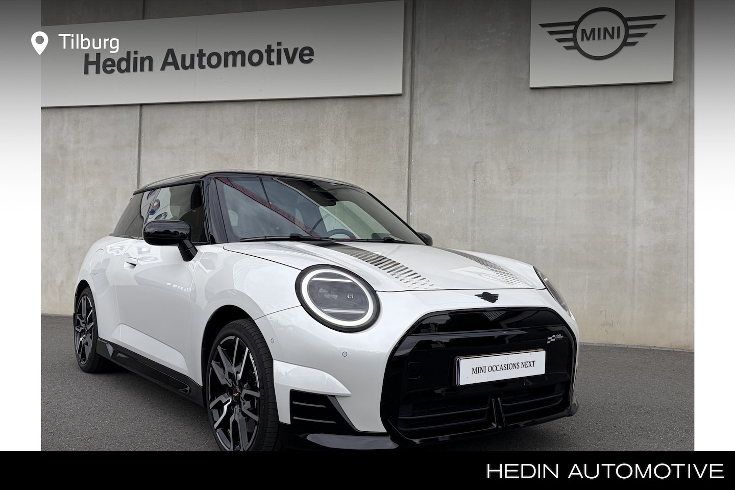 MINI 3-Deurs - Cooper E John Cooper Works M 40.7 kWh | Panorama dak | Comfort Acces | Stoelverwarming | - AutoWereld.nl