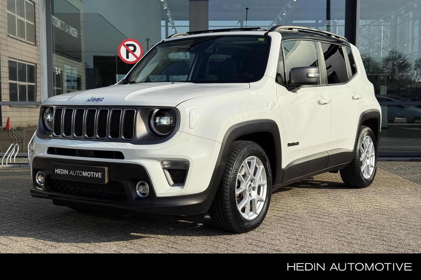 Jeep Renegade - 1.3T 150PK Freedom | Schuif/Open Dak | Adapt. Cruise Control | Navigatie | Apple Carplay/A - AutoWereld.nl