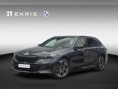 BMW 5-serie Touring - 550e xDrive | M Sportpakket Pro | Panoramadak | Bowers & Wilkins | Driving Assistant Profe