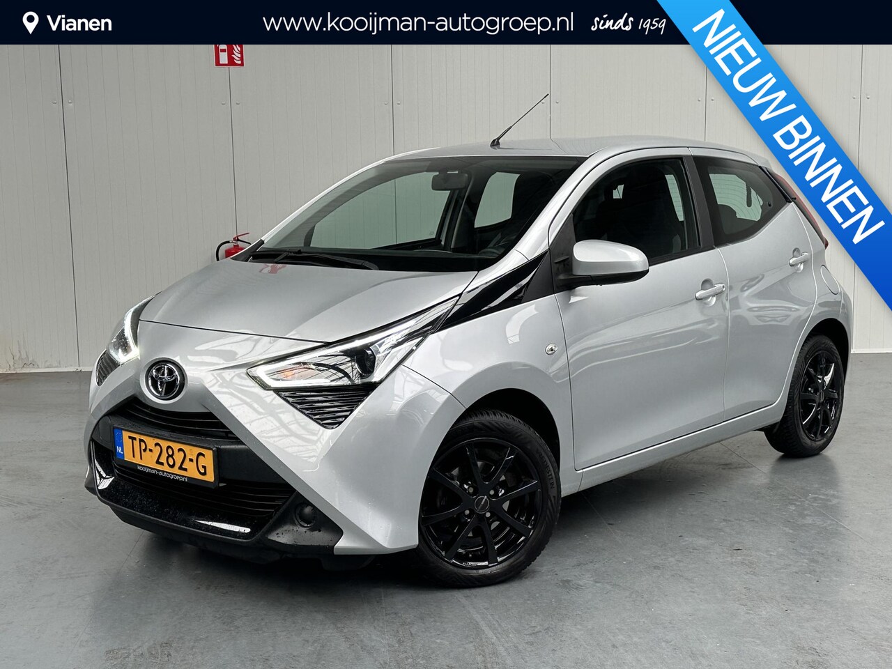 Toyota Aygo - 1.0 VVT-i x-play 1.0 VVT-i x-play - AutoWereld.nl