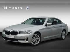 BMW 5-serie - Sedan 520i Luxury Line | Laserlicht | Stoelverwarming | HiFi | Individual dashboard leder