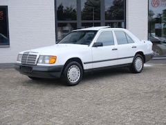 Mercedes-Benz 200-500 (W124) - 300 D Schuifdak Electrische ramen