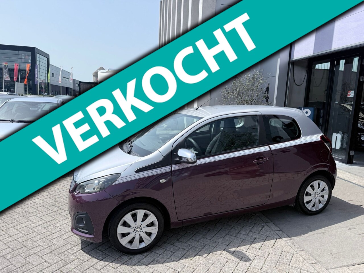 Peugeot 108 - 1.2 Allure TWO-TONE! LEUKE AUTO! INRUIL MOGELIJK! - AutoWereld.nl