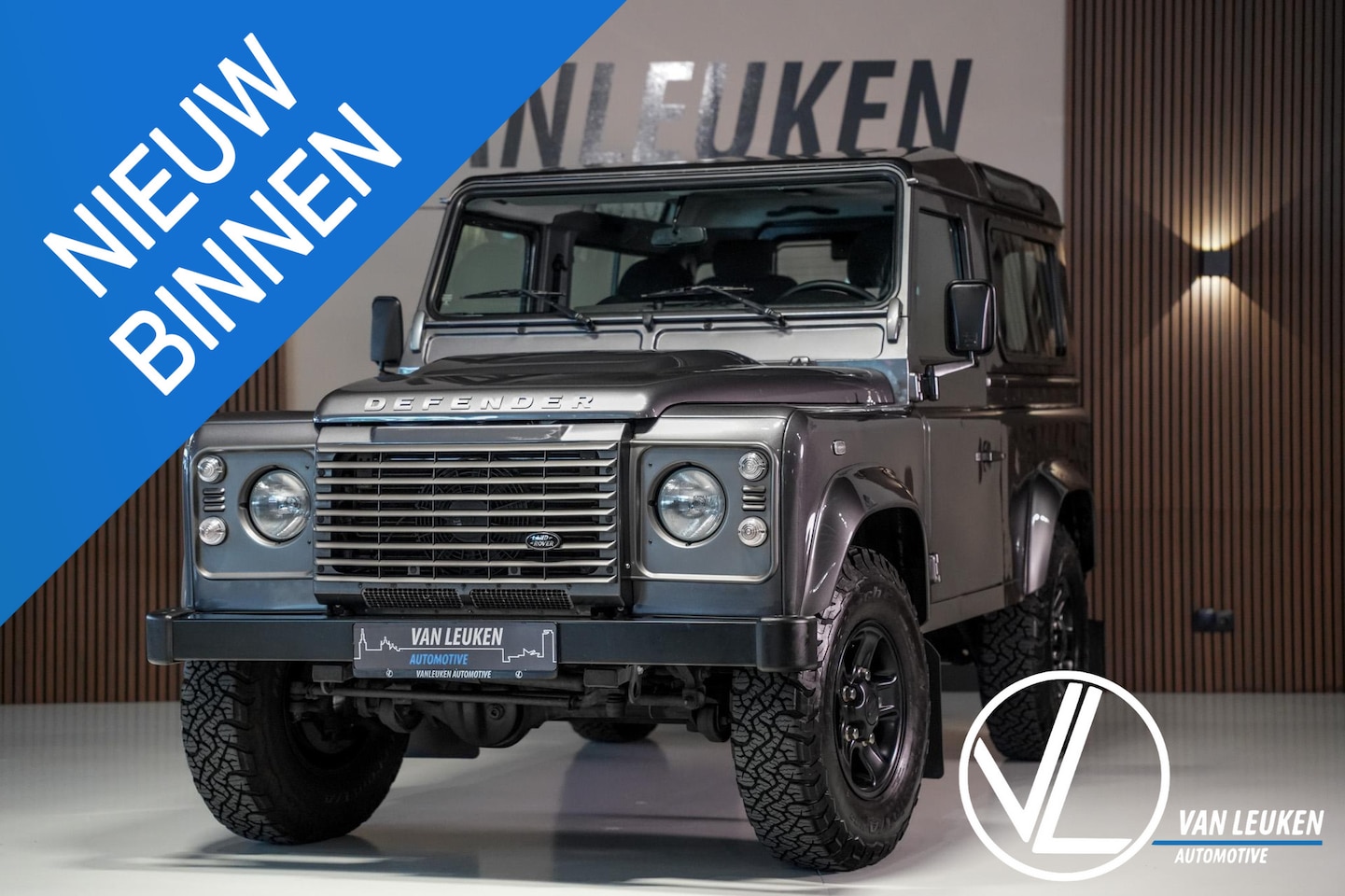 Land Rover Defender - 2.2 D SW 90" Eastnor 2.2 D SW 90" Eastnor - AutoWereld.nl