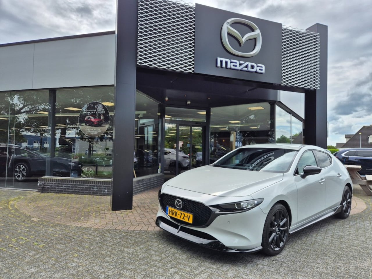 Mazda 3 - E-SKYACTIV G 2.5 140 6MT HOMURA / Aero-pakket - AutoWereld.nl