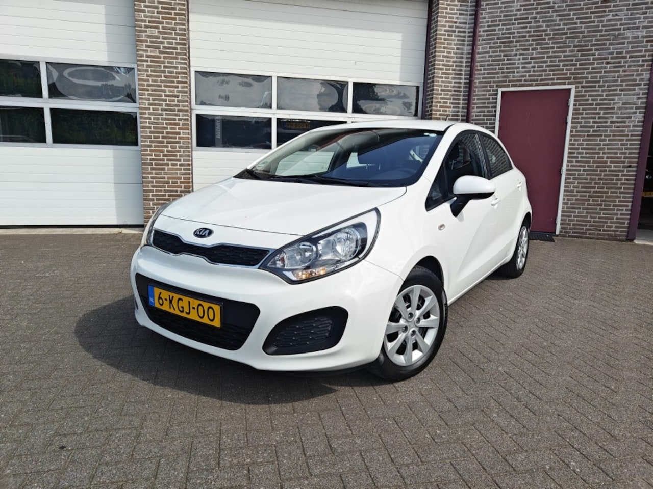 Kia Rio - 1.2 CVVT Comfort Pack - Airco - Trekhaak - Elektr. ramen - Prijs all-in - AutoWereld.nl