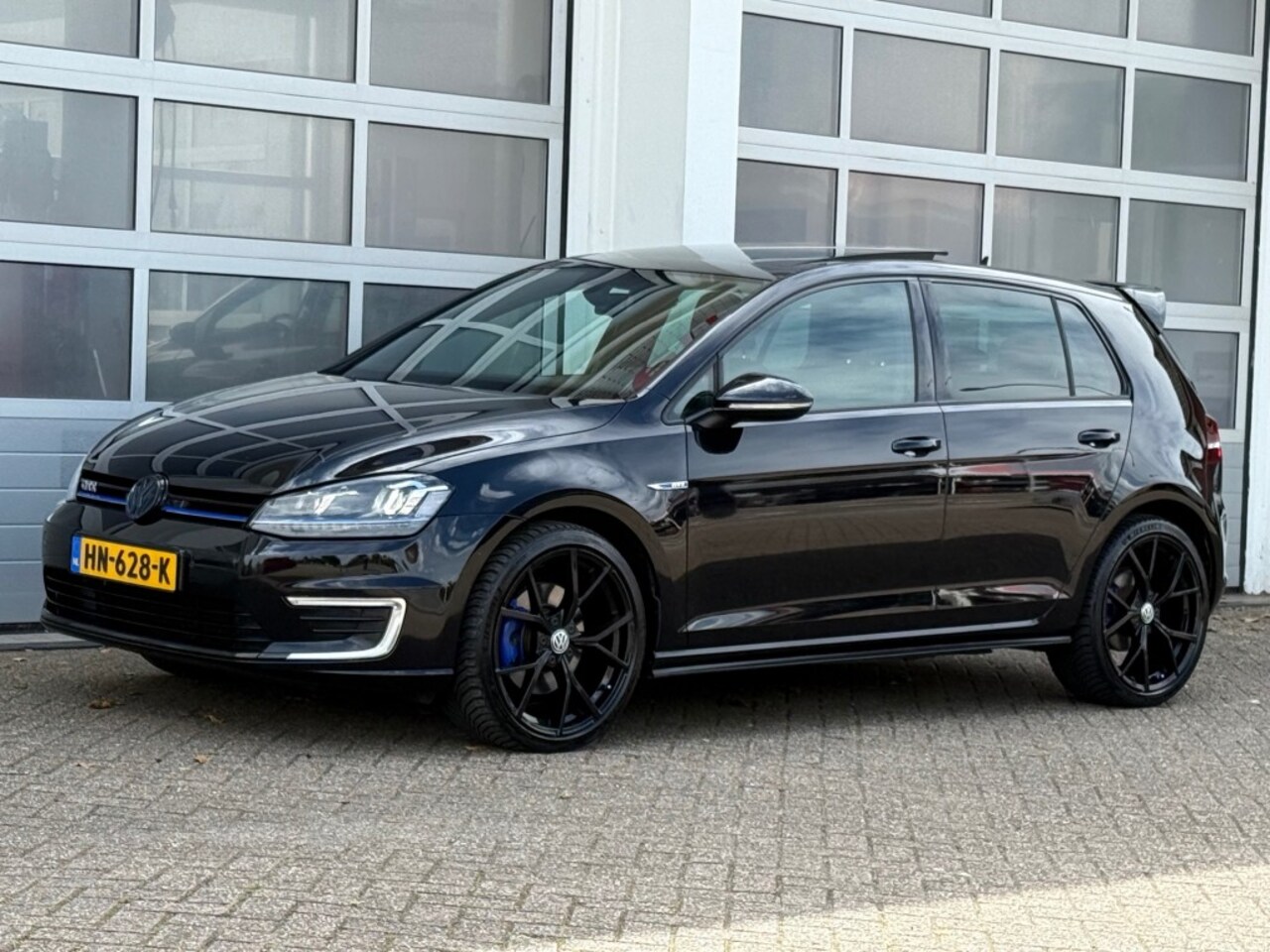 Volkswagen Golf - 1.4 TSI 204PK GTE Navi Camera Pano APK tot 03-2027! - AutoWereld.nl