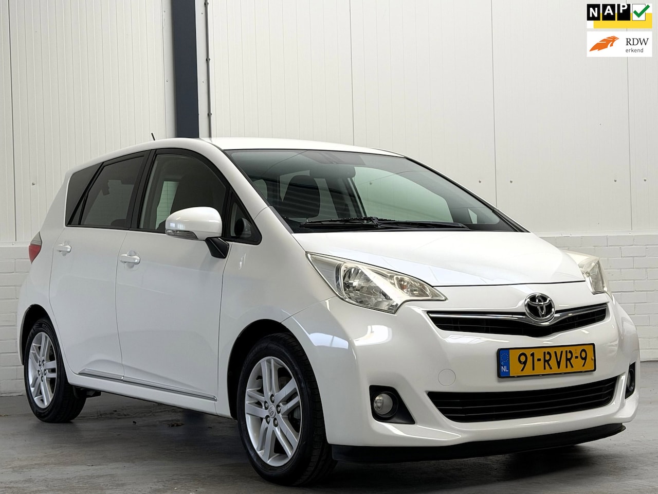 Toyota Verso S - 1.3 VVT-i Dynamic|Trekhaak|Camera|Keyless|Dealer O.H. - AutoWereld.nl