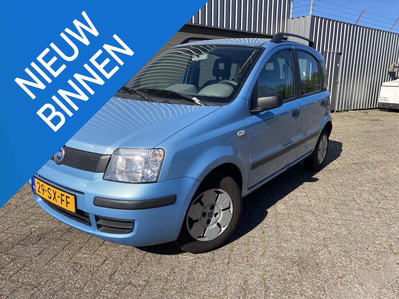 Fiat Panda - 1.1 Active Centrale vergrendeling | Dakrail | Elektrisch bediende ramen voor | Hogere inst - AutoWereld.nl