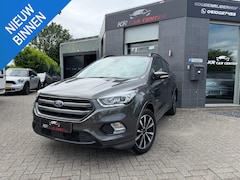 Ford Kuga - 1.5 ST-line TREKHAAK-STRVERWARMING
