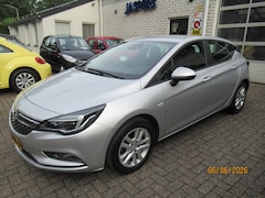 Opel Astra - 1.4 Business+ automaat