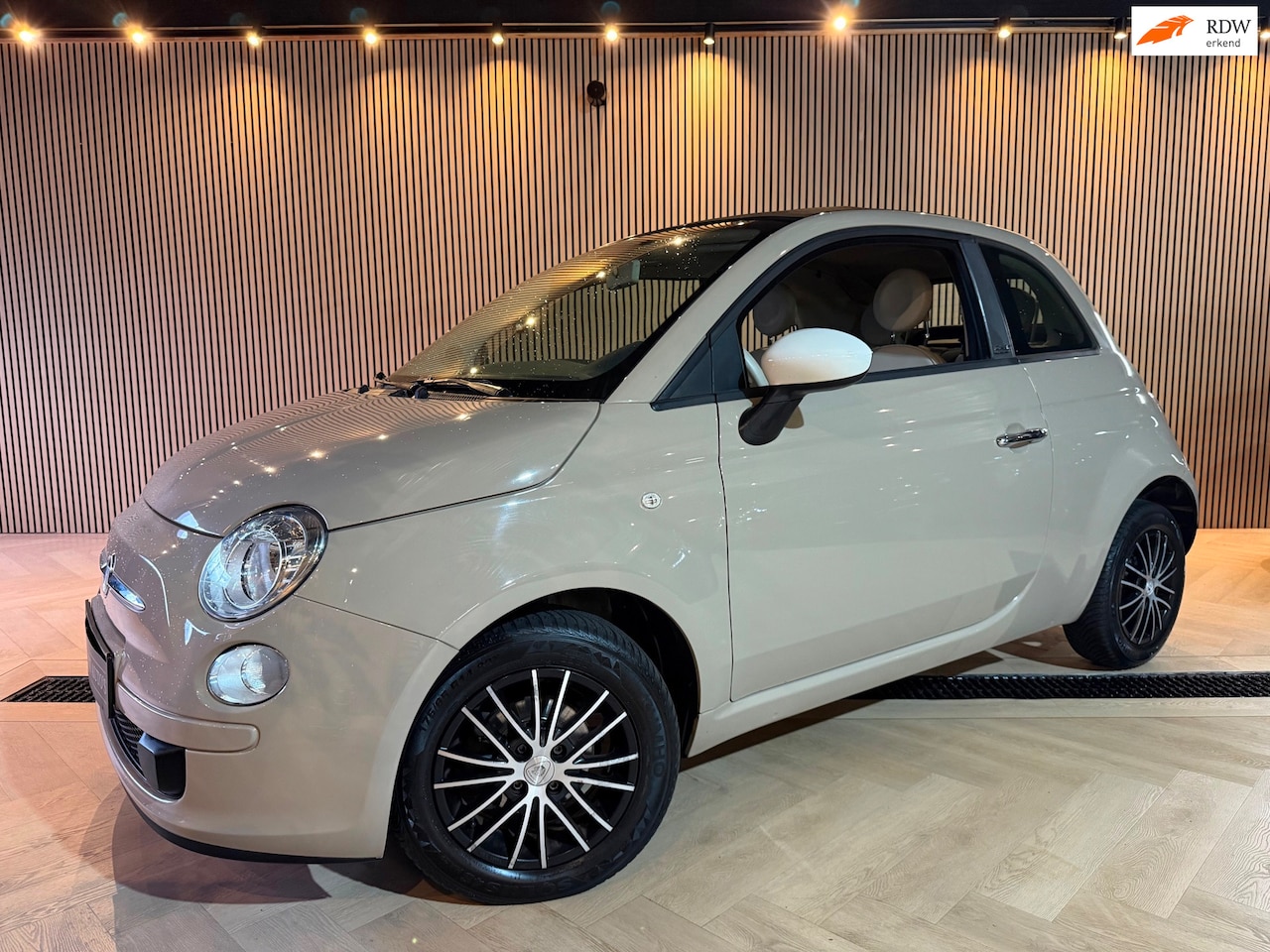 Fiat 500 C - 1.2 Cappuccino | Carplay | PDC - AutoWereld.nl