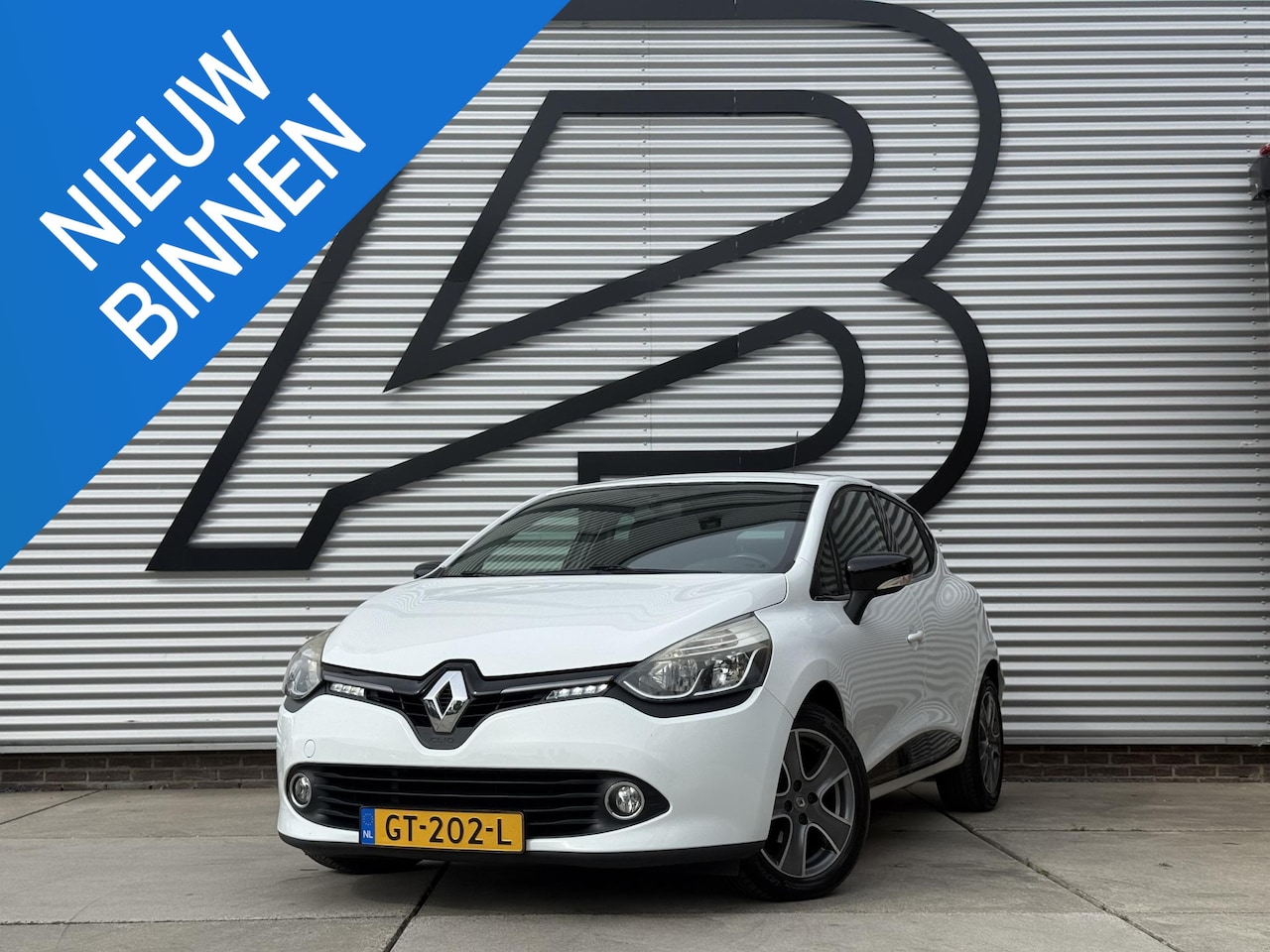Renault Clio - 1.5 dCi ECO Night&Day 2e Eigenaar|Navi|Airco|PDC|Cruise|Lm velgen|N.A.P|APK tot 10-2026 - AutoWereld.nl