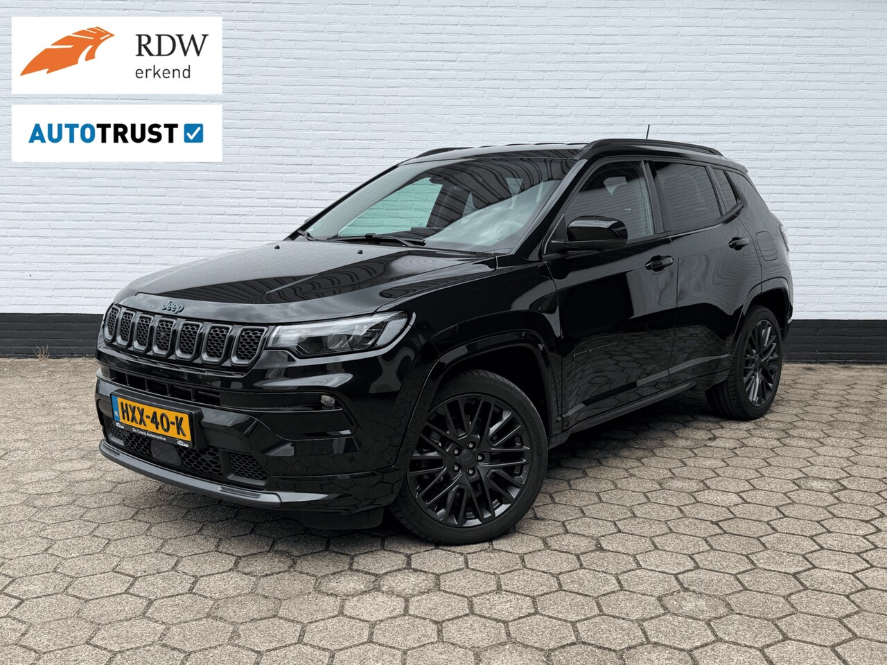 Jeep Compass - 4xe 240 Plug-in S 360 l ACC l ALPINE l LEDER! - AutoWereld.nl